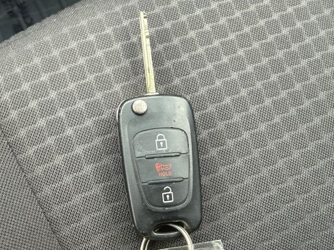 Used 2013 Kia Soul image 27