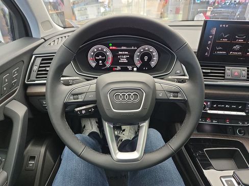 Certified 2025 Audi Q5 2.0T Premium Plus w/ Premium Plus Package image 6