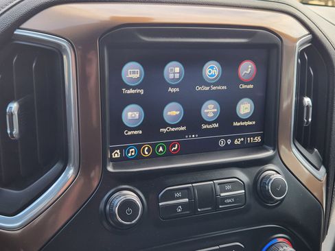 Used 2021 Chevrolet Silverado 3500 High Country image 18