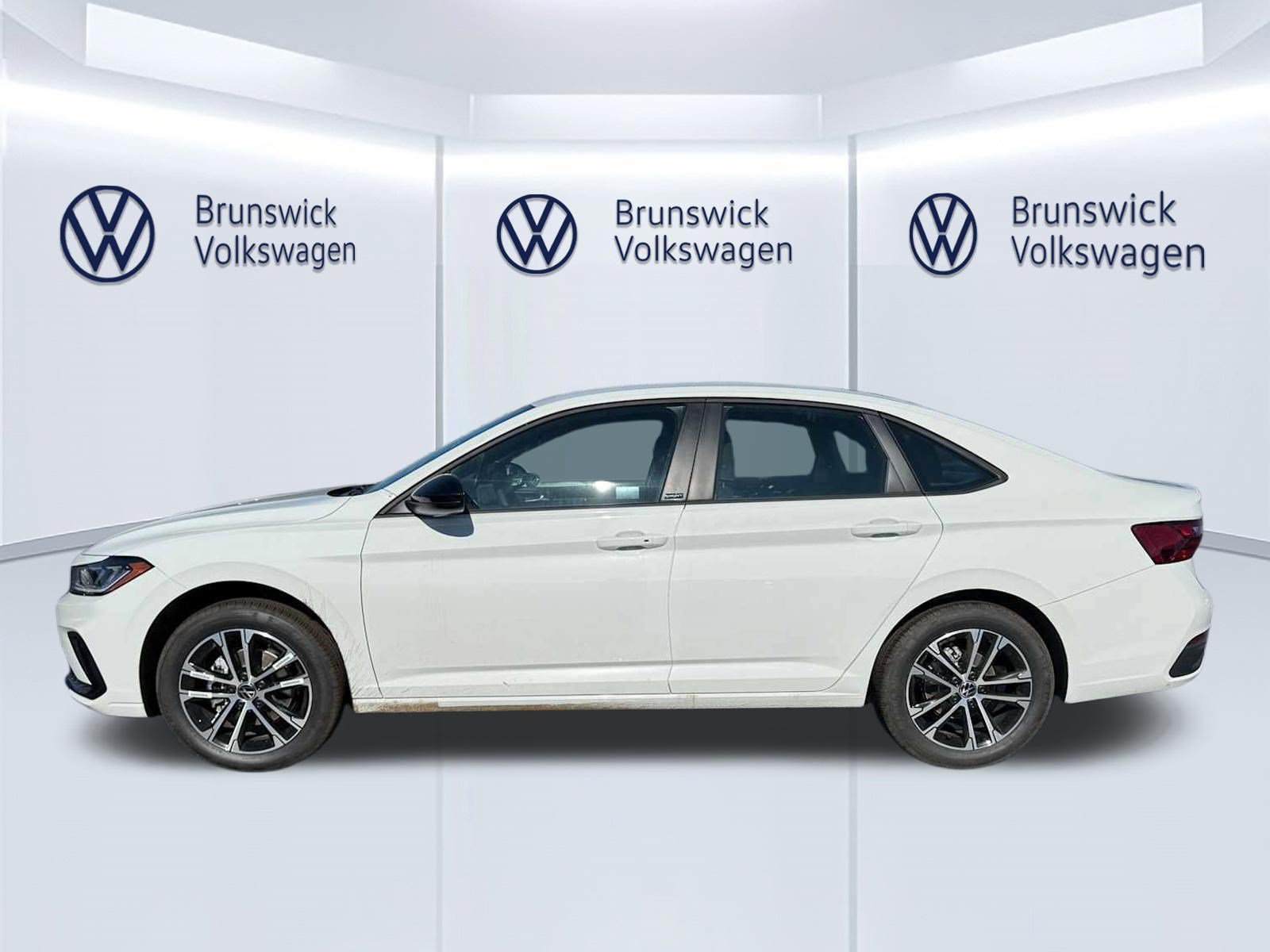 New 2027 Volkswagen Jetta Sport FWD image 3
