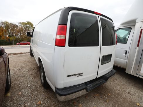 Used 2014 Chevrolet Express 1500 image 8