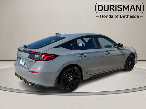 Used 2025 Honda Civic Sport image 4