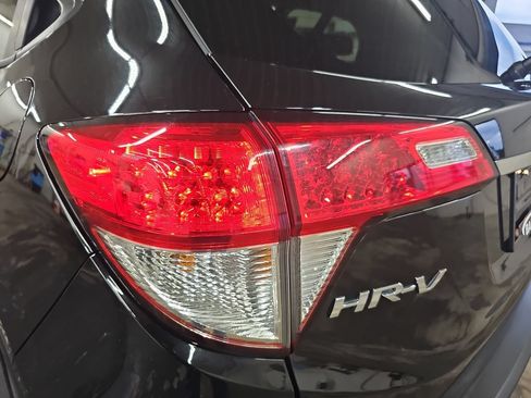 Used 2022 Honda HR-V EX image 34