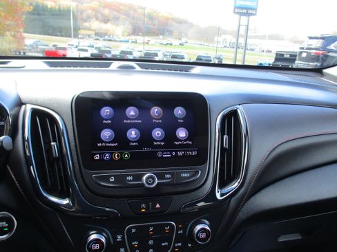 Certified 2022 Chevrolet Equinox RS w/ Infotainment Package image 17