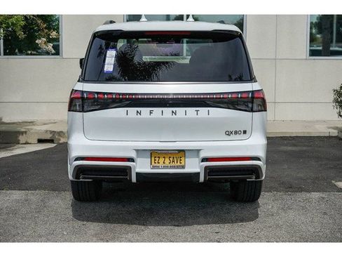 New 2026 INFINITI QX80 Autograph w/ Premium Cargo Package AWD/4WD image 5