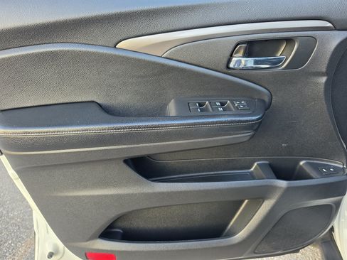 Used 2018 Honda Pilot EX-L image 23
