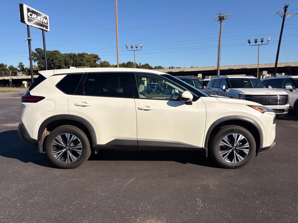 Used 2021 Nissan Rogue SV FWD image 9