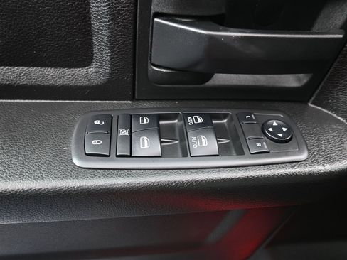 Used 2019 RAM 1500 Express w/ Express Value Package image 14