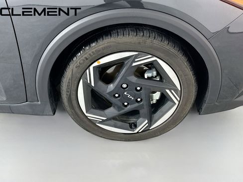 Used 2025 Kia K4 EX image 34