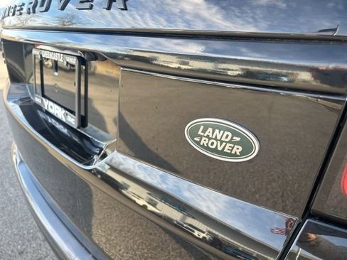 Used 2018 Land Rover Range Rover Sport HSE image 10