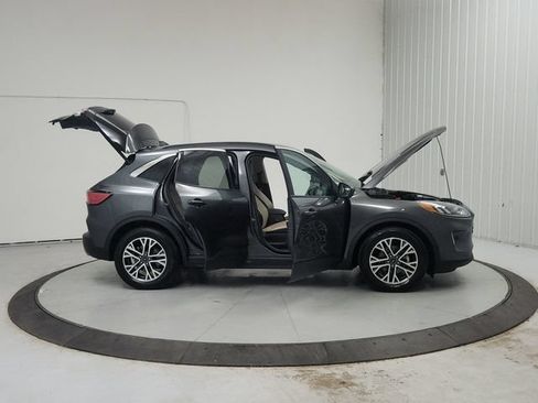 Used 2020 Ford Escape SEL FWD image 17