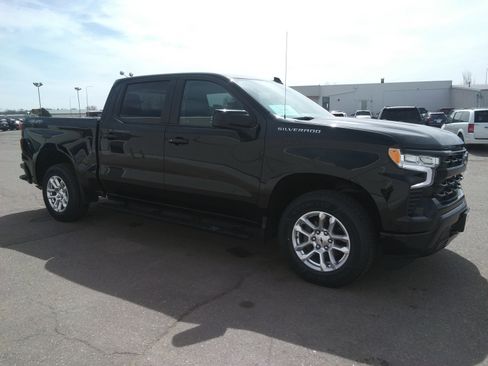 Used 2022 Chevrolet Silverado 1500 RST w/ Protection Package AWD/4WD image 4