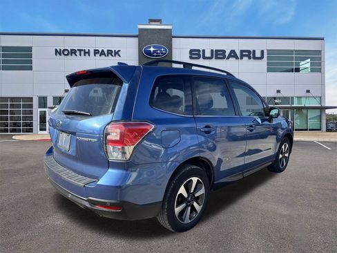 Used 2018 Subaru Forester 2.5i Limited image 3
