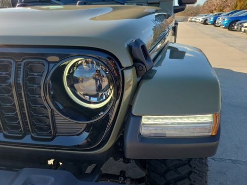 New 2025 Jeep Gladiator Willys image 26