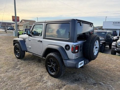 Used 2021 Jeep Wrangler Sport S image 5