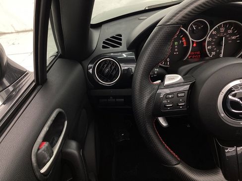 Used 2015 MAZDA MX-5 Miata Sport image 29