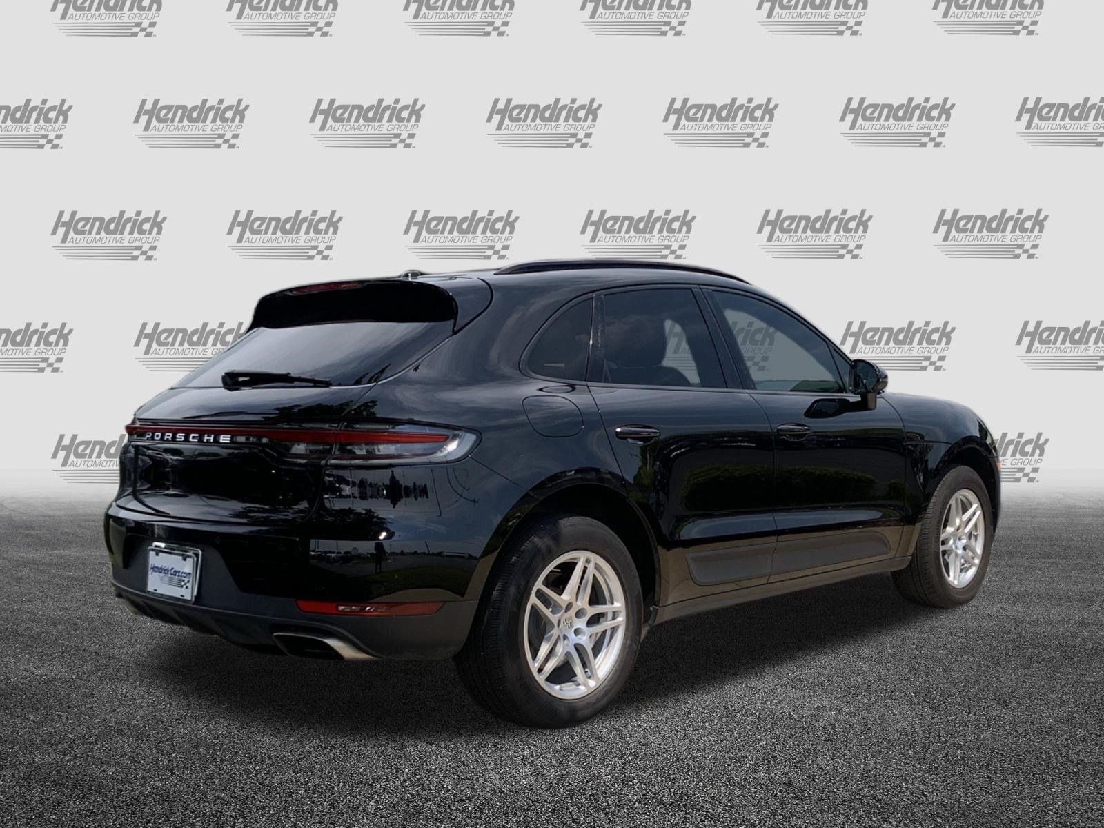 Used 2019 Porsche Macan AWD/4WD image 10