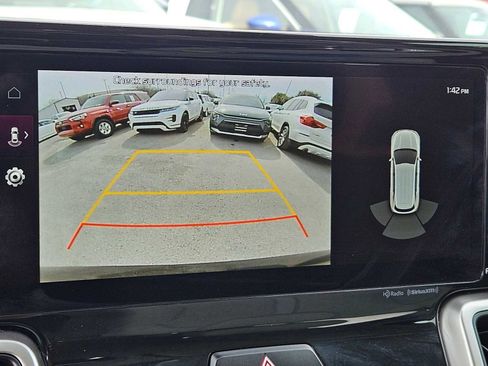 Certified 2023 Kia Sorento S w/ Panoramic Sunroof Package image 26