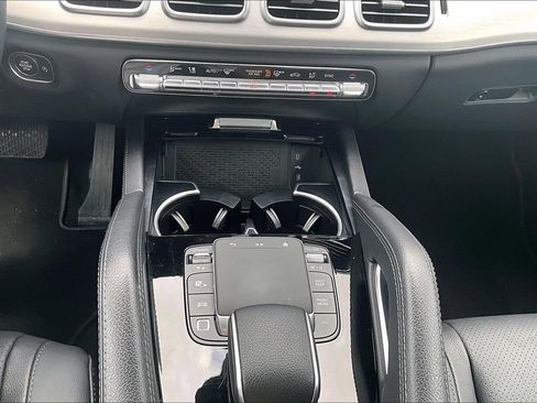 Used 2025 Mercedes-Benz GLE 350 4MATIC image 24