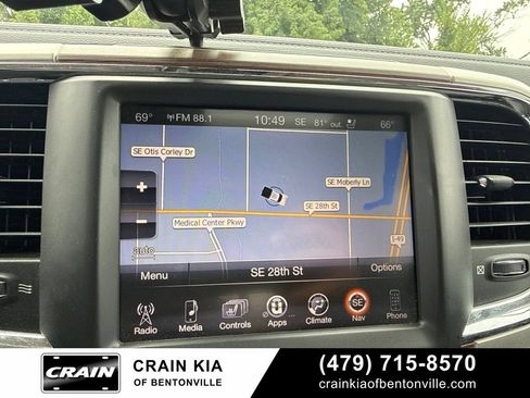 Used 2016 RAM 1500 Laramie w/ Convenience Group AWD/4WD image 24