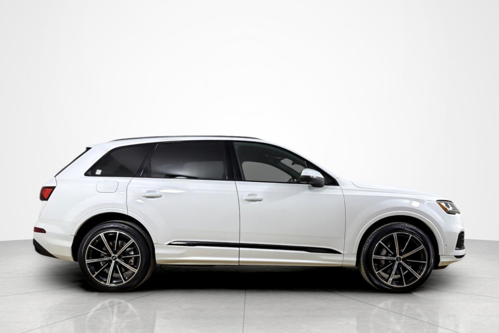 Used 2022 Audi Q7 3.0T Premium Plus AWD/4WD image 6