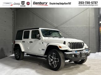 Used 2024 Jeep Wrangler Unlimited w/ Convenience Group AWD/4WD video 1