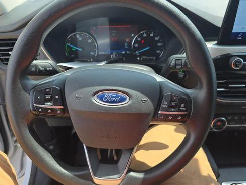 Used 2021 Ford Escape SE FWD image 7
