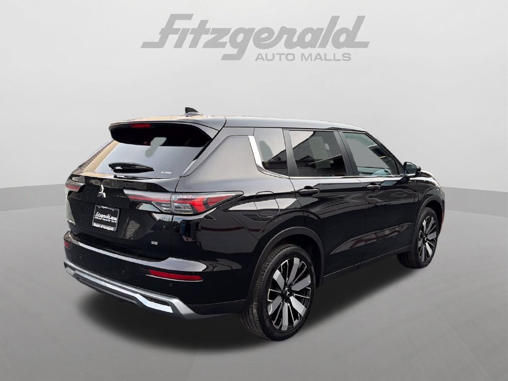 Used 2025 Mitsubishi Outlander SE AWD/4WD image 7