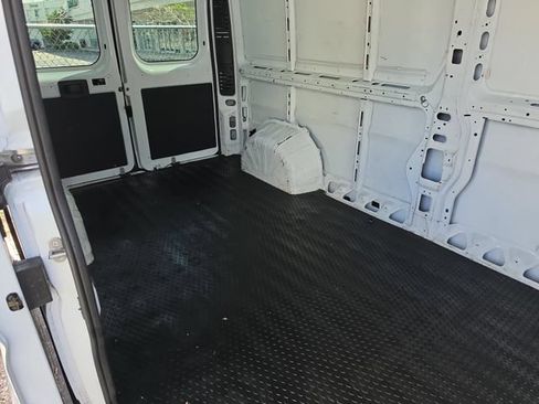 Used 2023 RAM ProMaster 2500 FWD image 9