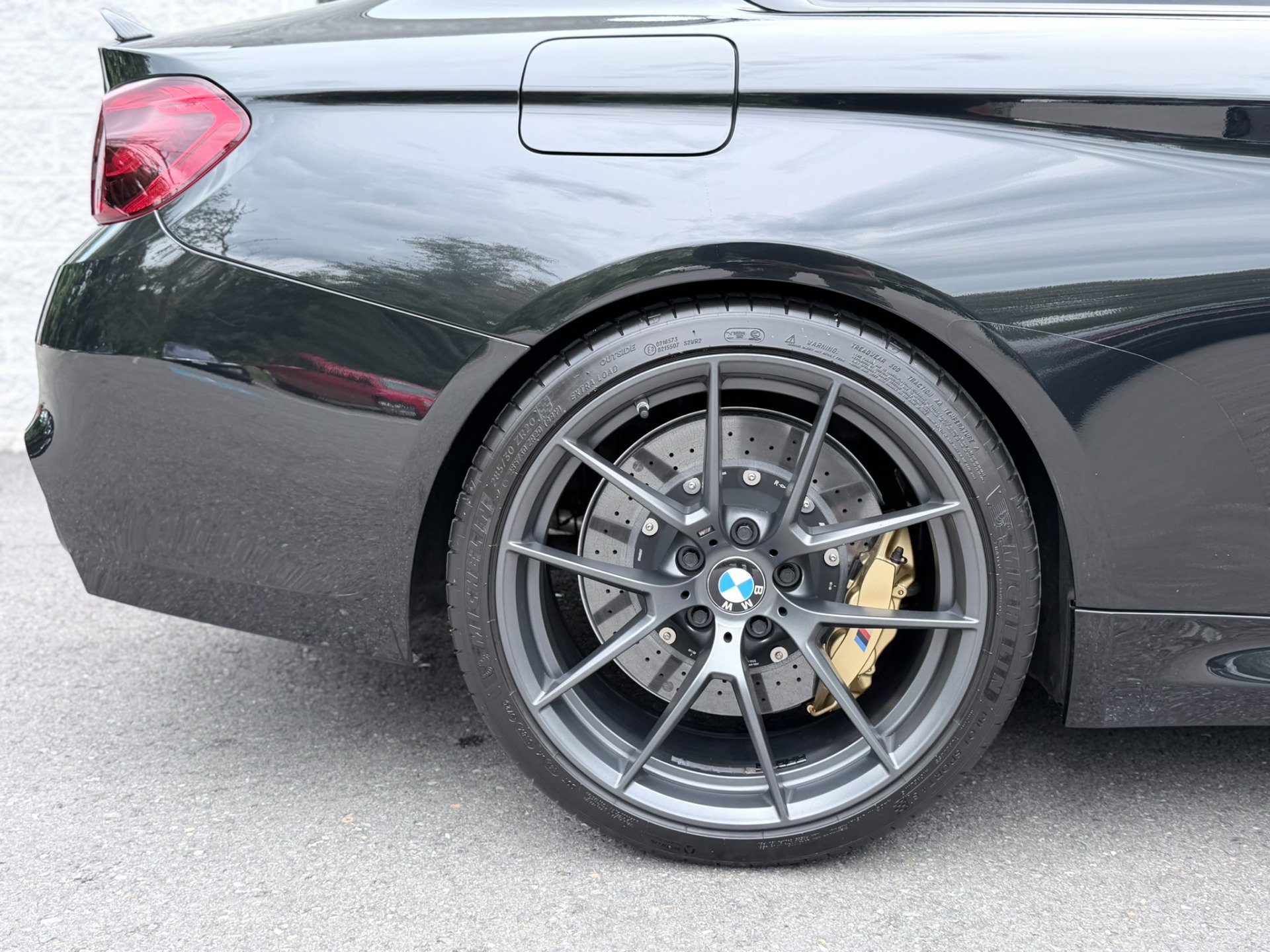 Used 2019 BMW M4 CS w/ Executive Package RWD image 42