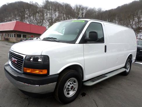 Used 2024 GMC Savana 2500 w/ Driver Convenience Package image 3