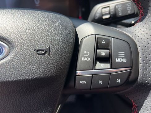 Used 2025 Ford Escape ST-Line Select AWD/4WD image 13
