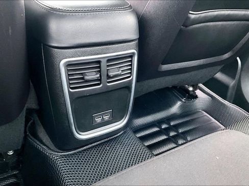 Used 2018 Dodge Charger R/T Scat Pack image 10