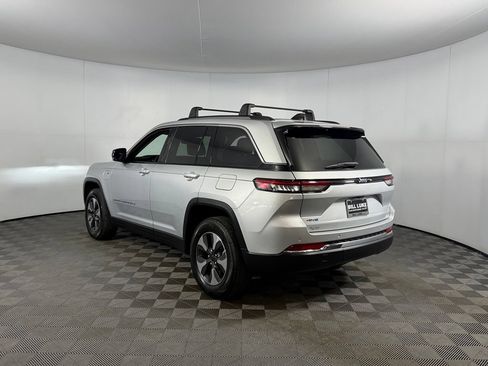 Used 2023 Jeep Grand Cherokee 4WD 4xe image 8