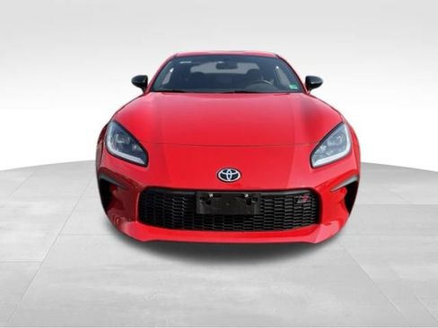 Used 2022 Toyota GR86 Premium w/ ALL Weather Mat Package (TMS) RWD image 9