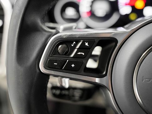 Used 2023 Porsche Cayenne GTS image 15