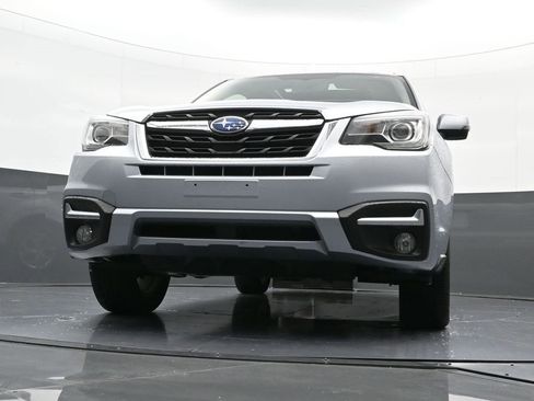 Used 2017 Subaru Forester 2.5i Touring w/ Popular Package #2 image 22