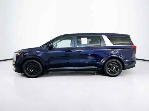 Used 2026 Kia Carnival FWD image 4
