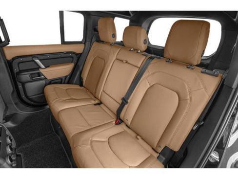 Used 2024 Land Rover Defender 110 SE AWD/4WD image 13