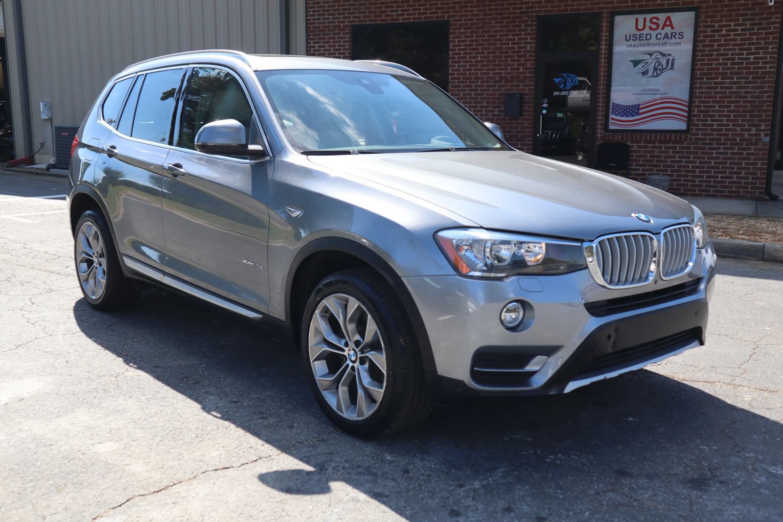 Used 2017 BMW X3 xDrive28i AWD/4WD image 3