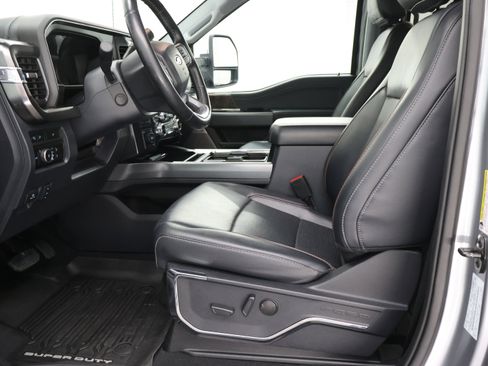 Used 2023 Ford F350 Lariat w/ Lariat Ultimate Package AWD/4WD image 8