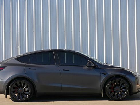 Used 2022 Tesla Model Y Performance image 54