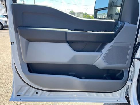 New 2025 Ford F350 XL w/ XL Chrome Package image 14