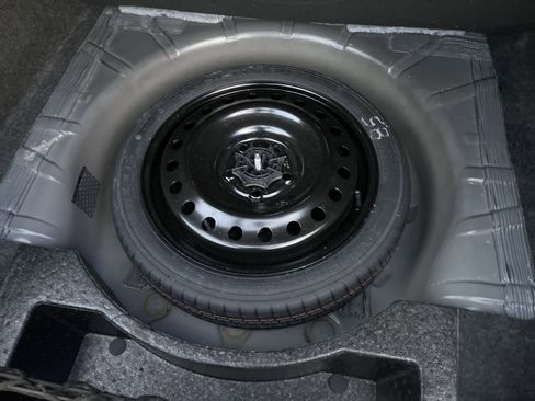 Used 2016 Chevrolet Impala LTZ image 40