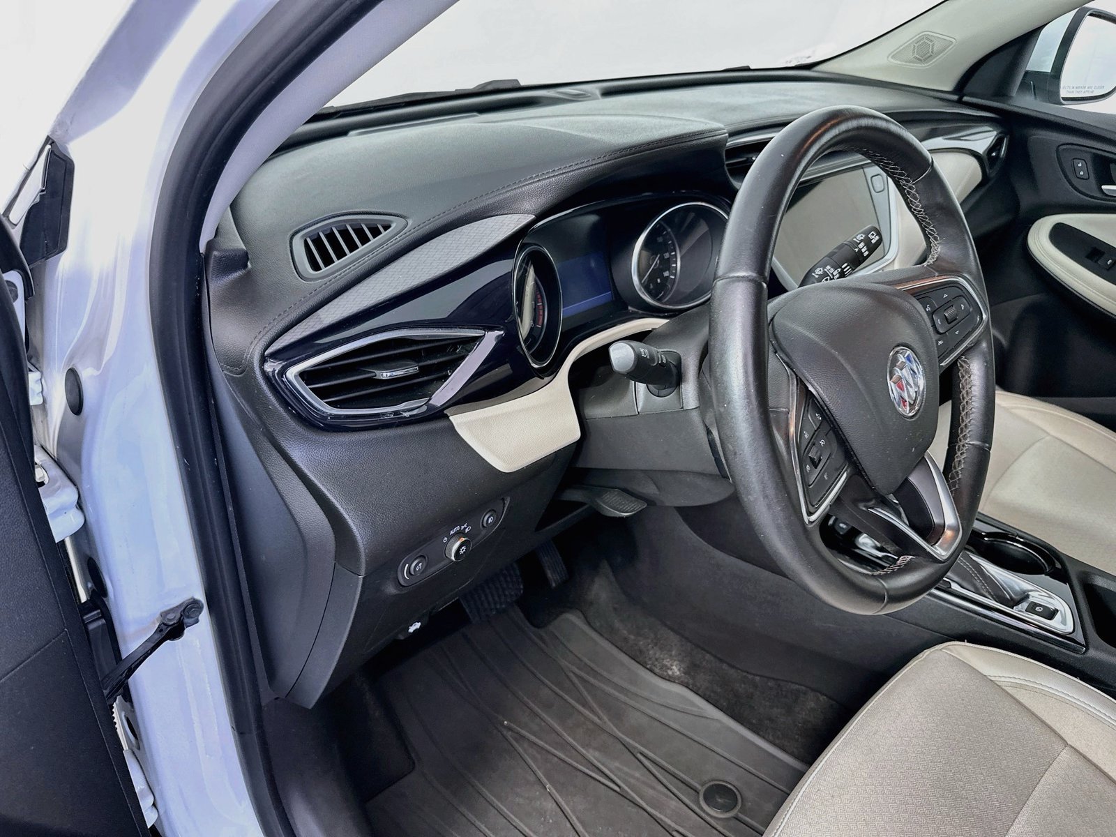 Used 2021 Buick Encore GX Select FWD image 9