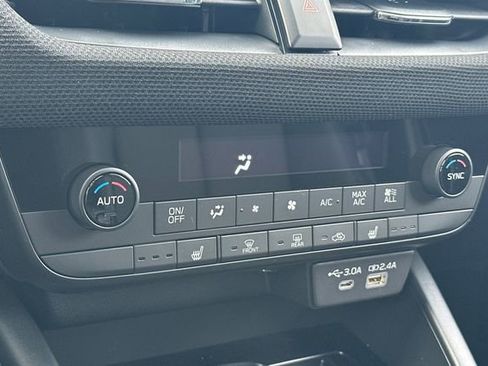 New 2026 Subaru Outback Premium image 18