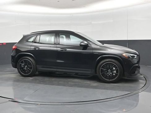 Used 2025 Mercedes-Benz GLA 35 AMG 4MATIC image 34