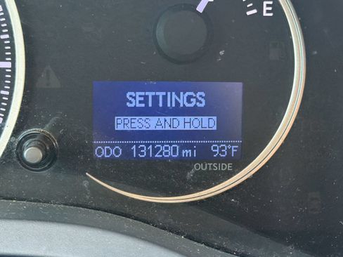Used 2014 Lexus CT 200h FWD image 24