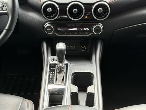 Used 2024 Nissan Sentra SR w/ SR Premium Package FWD image 6