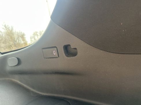 Used 2021 Cadillac Escalade Sport w/ Driver Assist Tech Package image 39